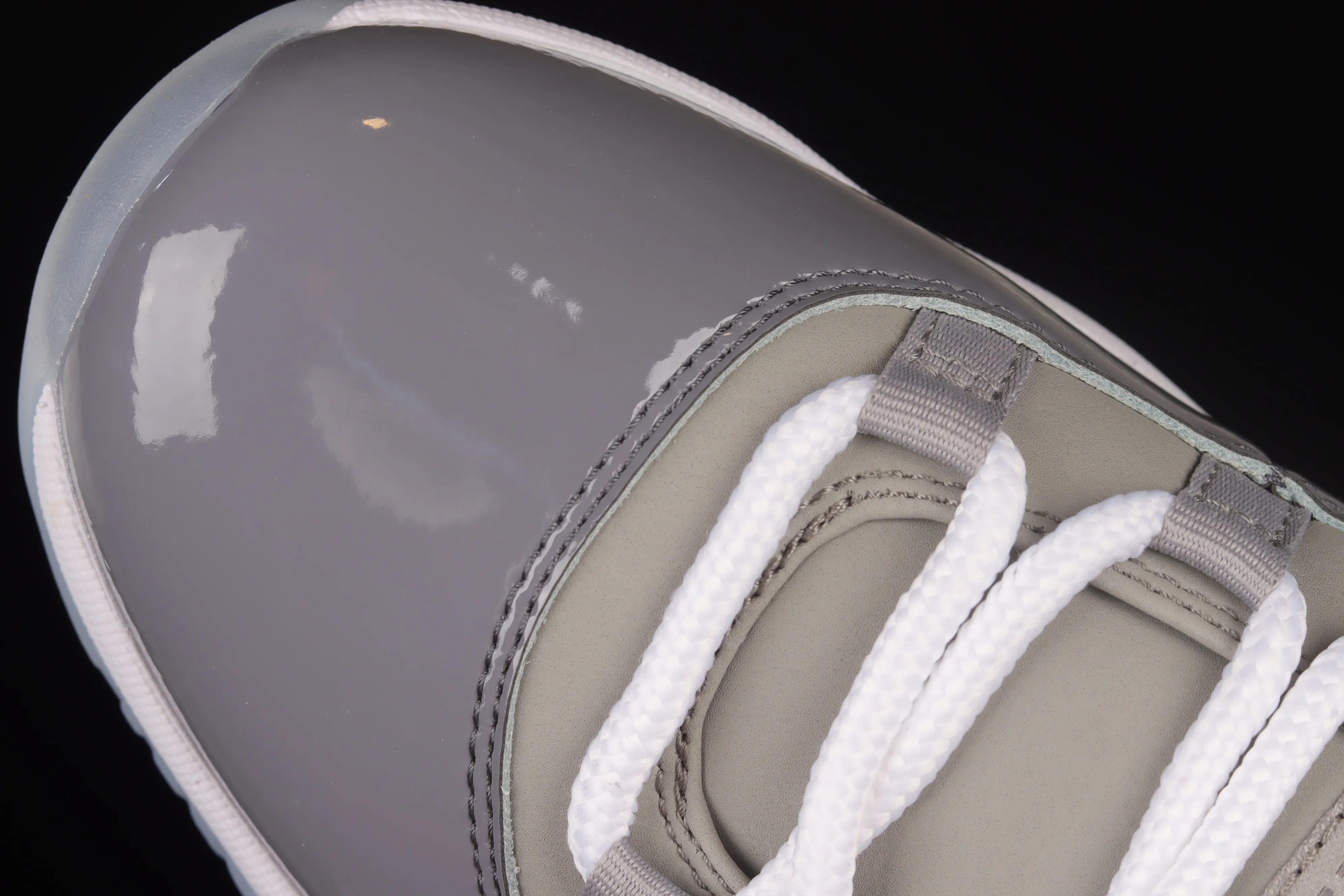 All categories Air Jordan Jordan series basketball shoes Air Jordan 11 #ZG version Air Jordan 11 Low Bred AJ11 Joe 11 new cool gray first layer genuine carbon low-top basketball shoes 528896-003